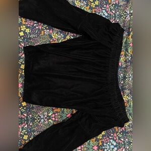 Black Hollister Off-Shoulder Top